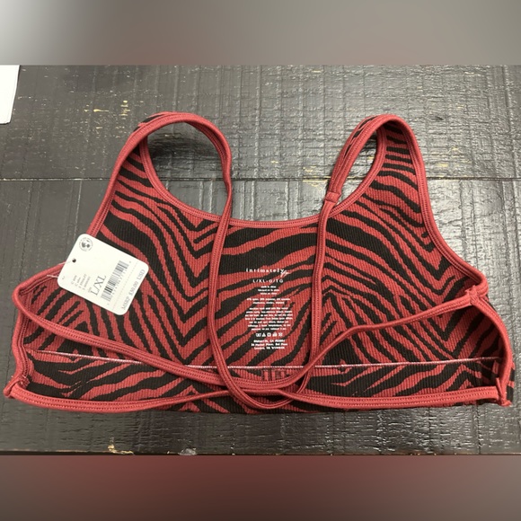 NWT Free People Sieanna Intimately Zebra Bralette L/XL SOLD OUT - Picture 2 of 7